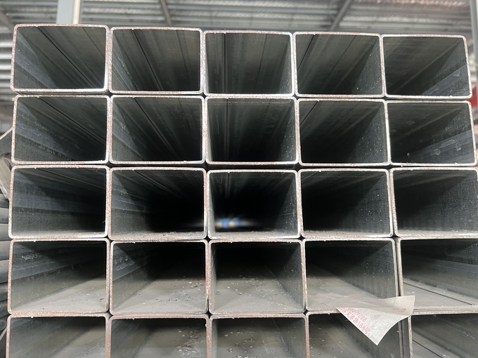 Heiße eingetauchte Schweißung galvanisierte Stahlvierkantrohr-Rohr ASTM Q195 Q235 Q345 75x75 0